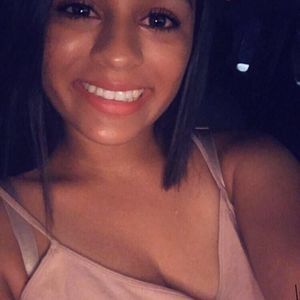 Meet your Posher, Leslie